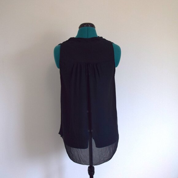 Artizia Babaton Silk Flowy Deep V Ruffle Tank Top - Picture 4 of 6